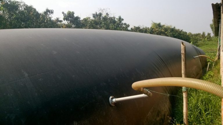 Bạt lót hầm biogas
